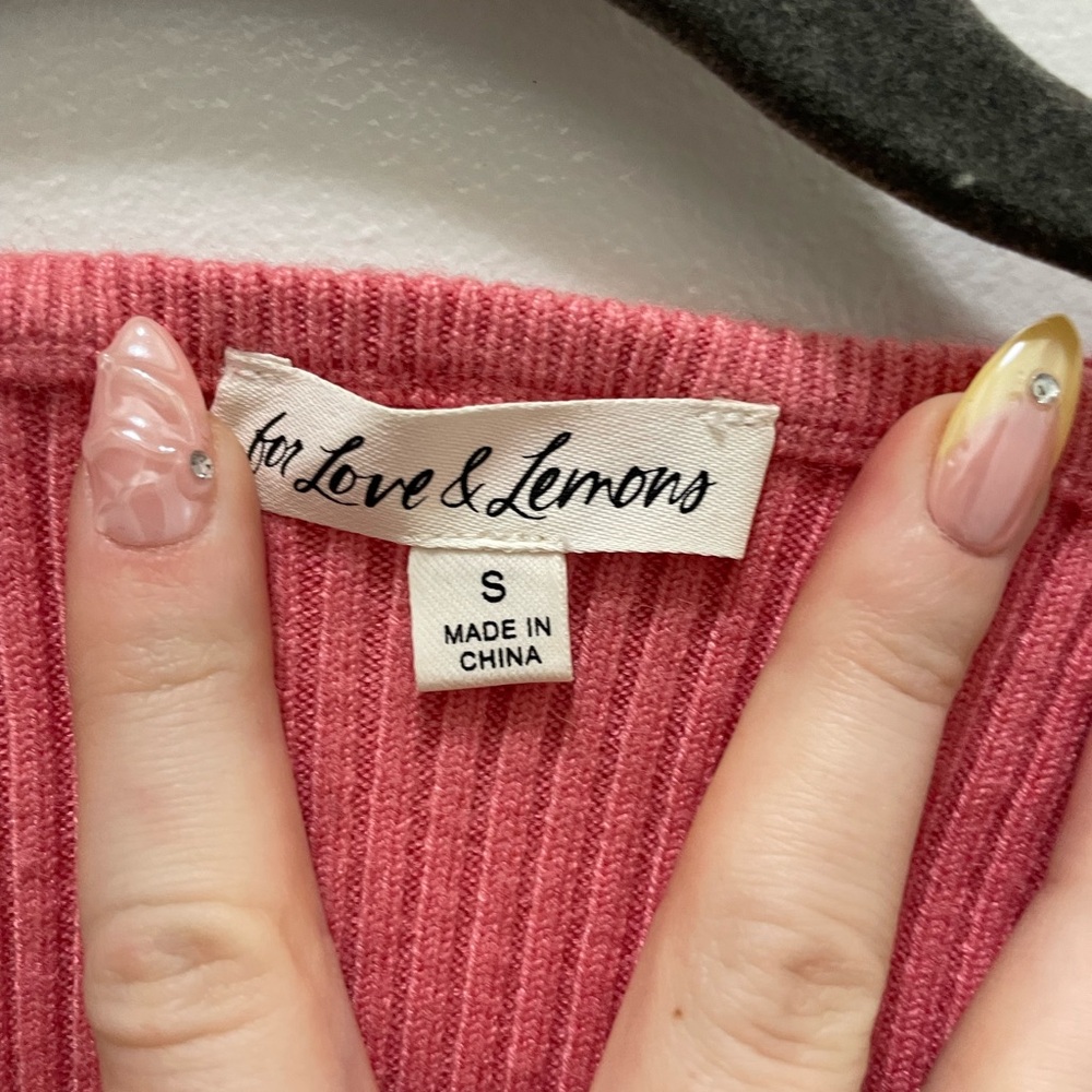 For love and Lemons Pink Ribbed Knit Top crop - Picture 2 of 3